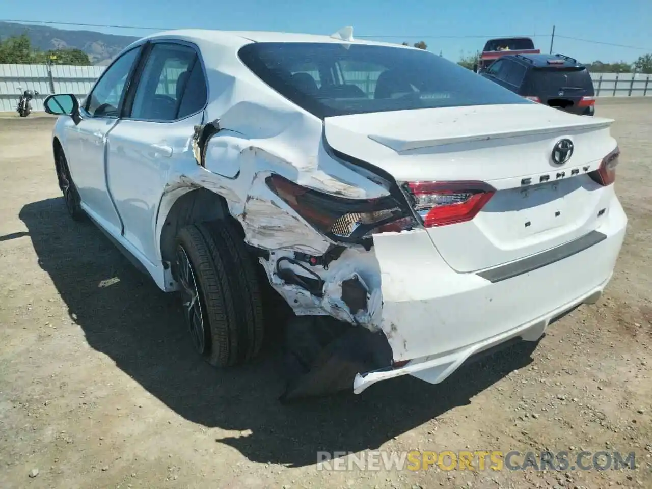 3 Photograph of a damaged car 4T1T11AK0NU623341 TOYOTA CAMRY 2022