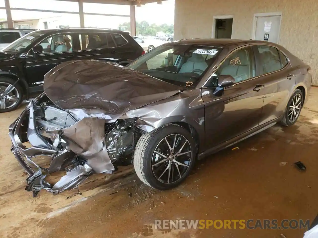 2 Photograph of a damaged car 4T1T11AK0NU641791 TOYOTA CAMRY 2022