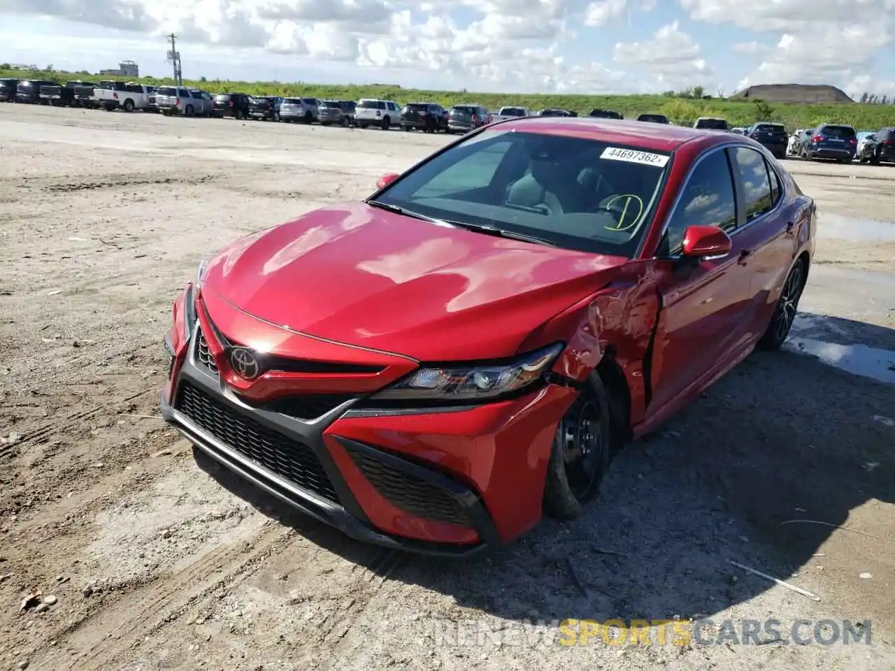 2 Photograph of a damaged car 4T1T11AK1NU011097 TOYOTA CAMRY 2022