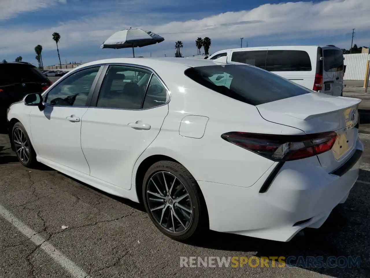 2 Photograph of a damaged car 4T1T11AK1NU048568 TOYOTA CAMRY 2022