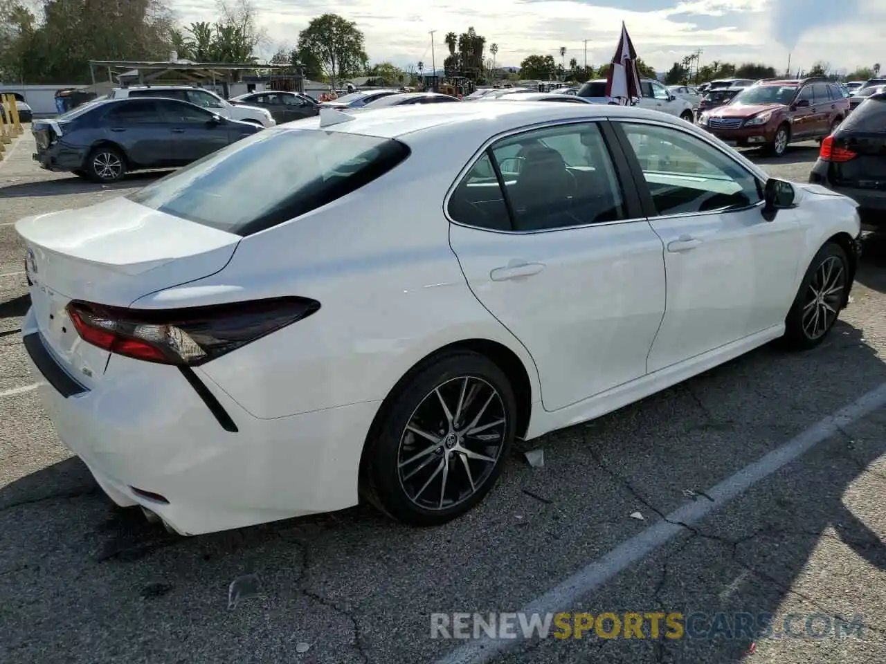 3 Photograph of a damaged car 4T1T11AK1NU048568 TOYOTA CAMRY 2022