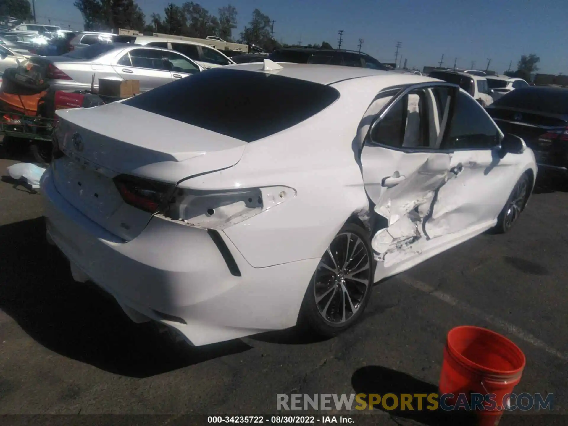 4 Photograph of a damaged car 4T1T11AK1NU685704 TOYOTA CAMRY 2022