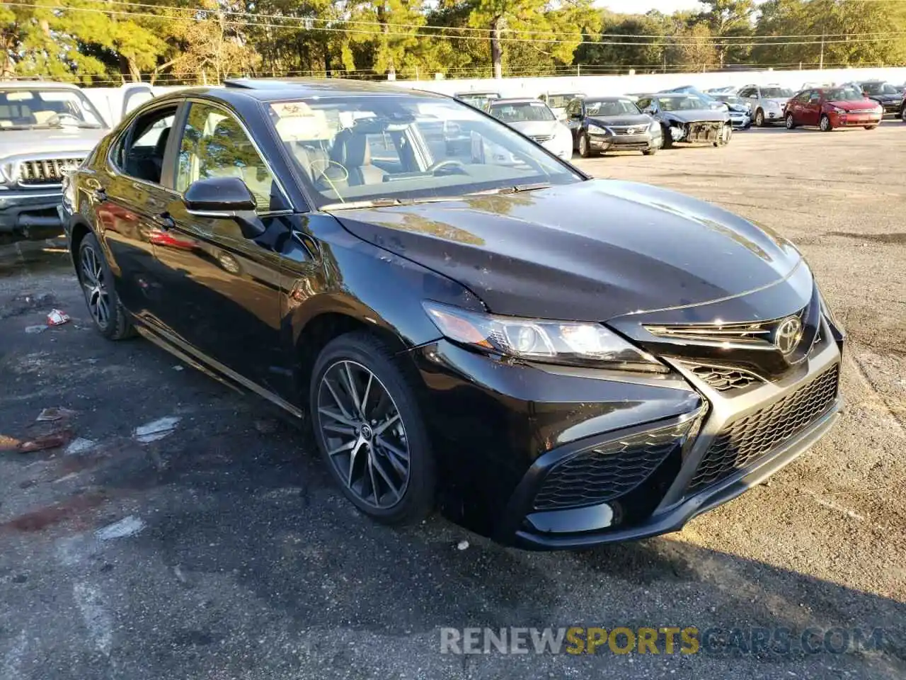 1 Photograph of a damaged car 4T1T11AK2NU620957 TOYOTA CAMRY 2022