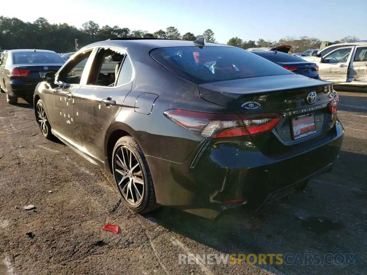 3 Photograph of a damaged car 4T1T11AK2NU620957 TOYOTA CAMRY 2022