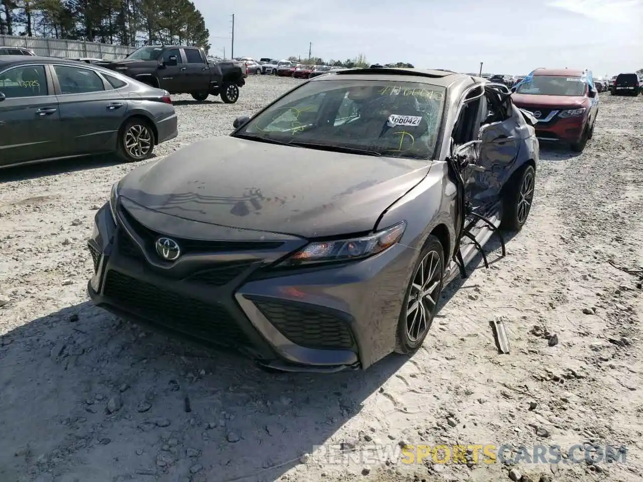 2 Photograph of a damaged car 4T1T11AK2NU647303 TOYOTA CAMRY 2022