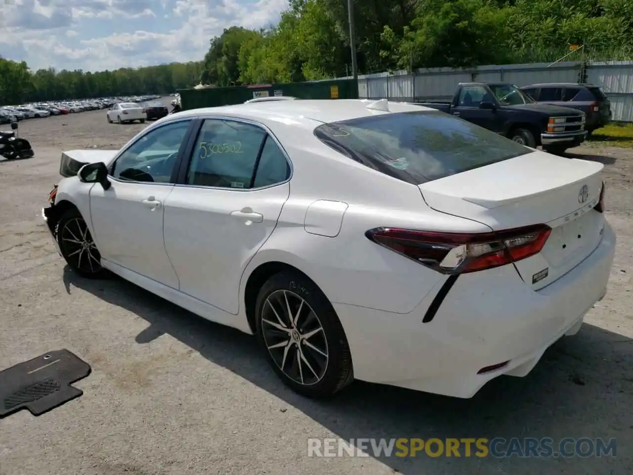 3 Photograph of a damaged car 4T1T11AK2NU654123 TOYOTA CAMRY 2022