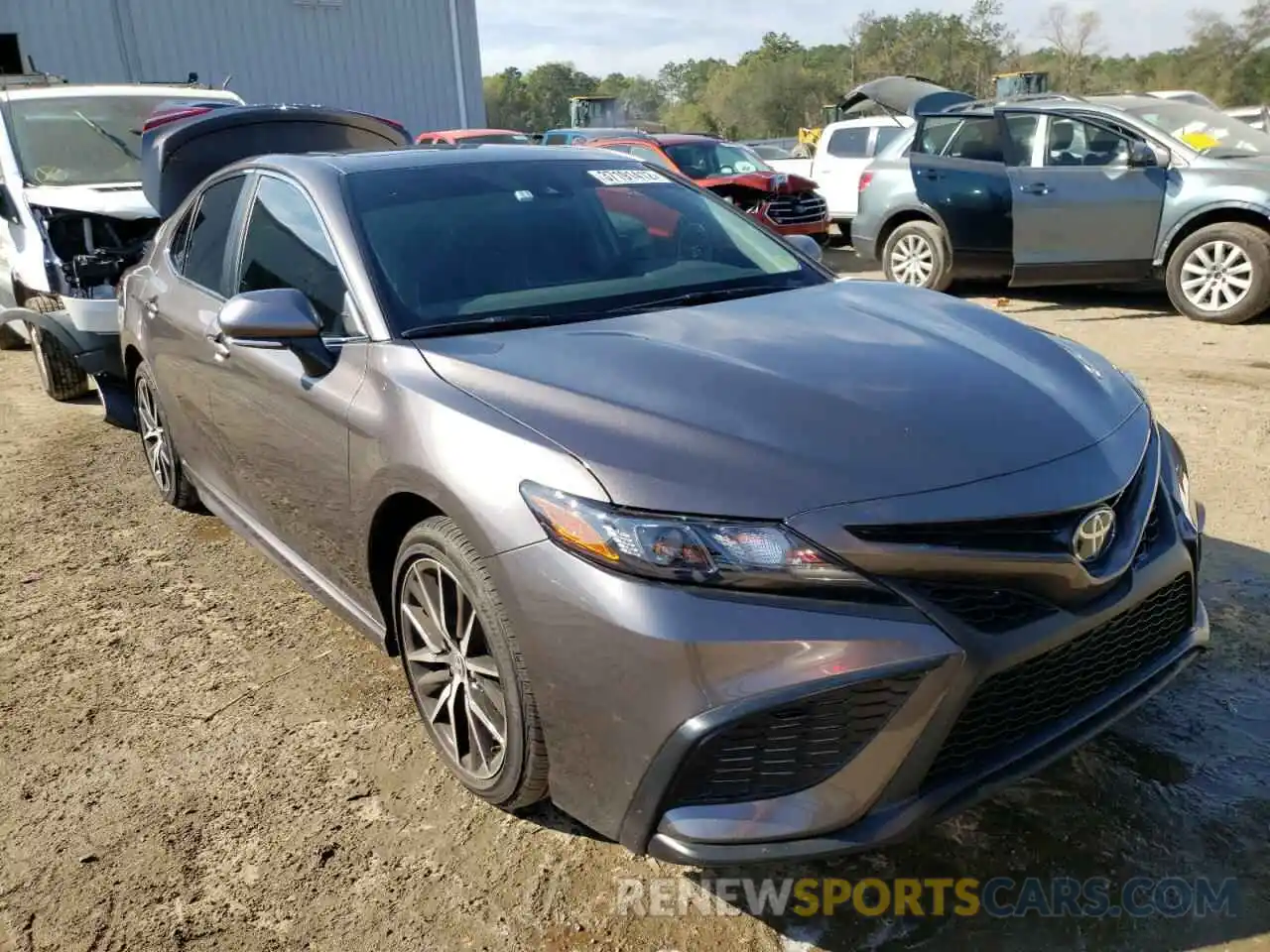 1 Photograph of a damaged car 4T1T11AK2NU655322 TOYOTA CAMRY 2022