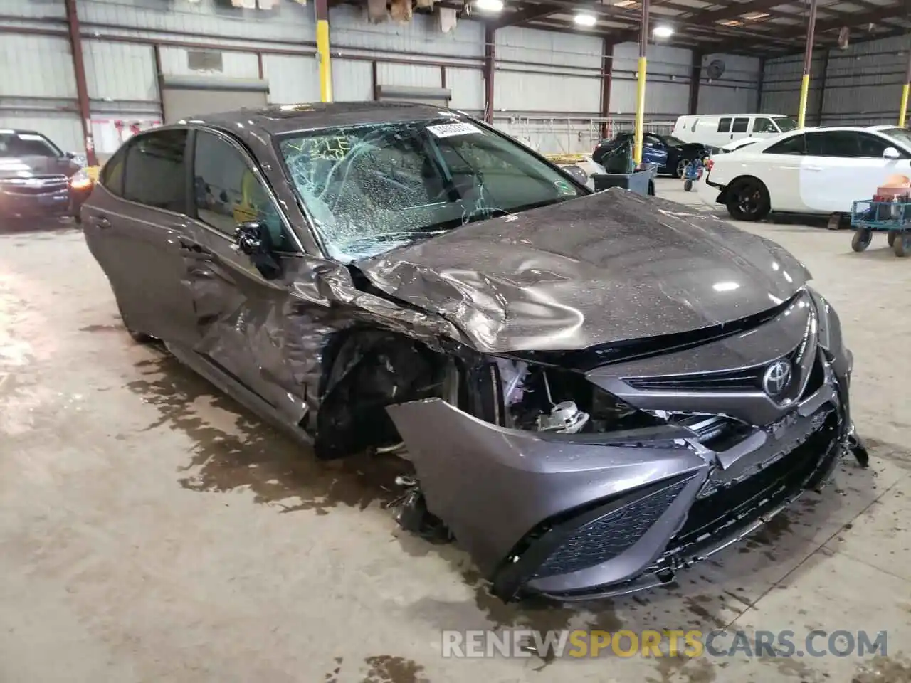 1 Photograph of a damaged car 4T1T11AK3NU015152 TOYOTA CAMRY 2022