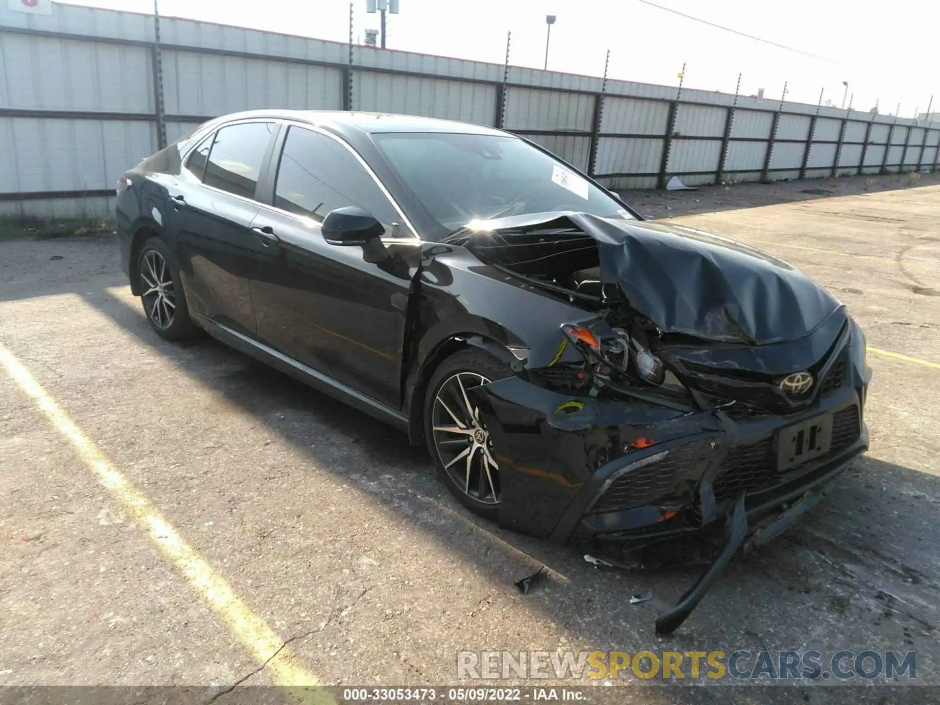 1 Photograph of a damaged car 4T1T11AK3NU040648 TOYOTA CAMRY 2022