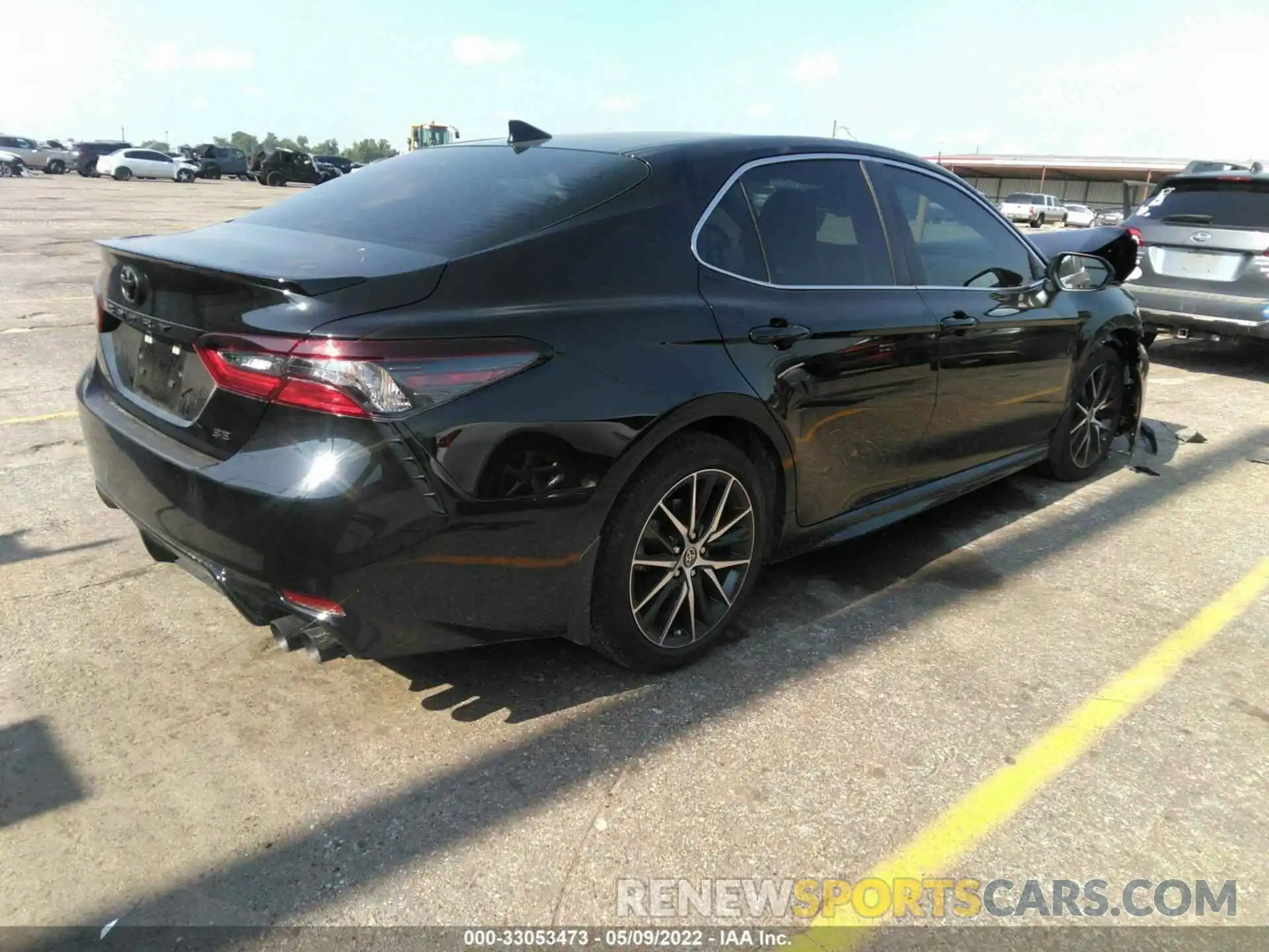 4 Photograph of a damaged car 4T1T11AK3NU040648 TOYOTA CAMRY 2022