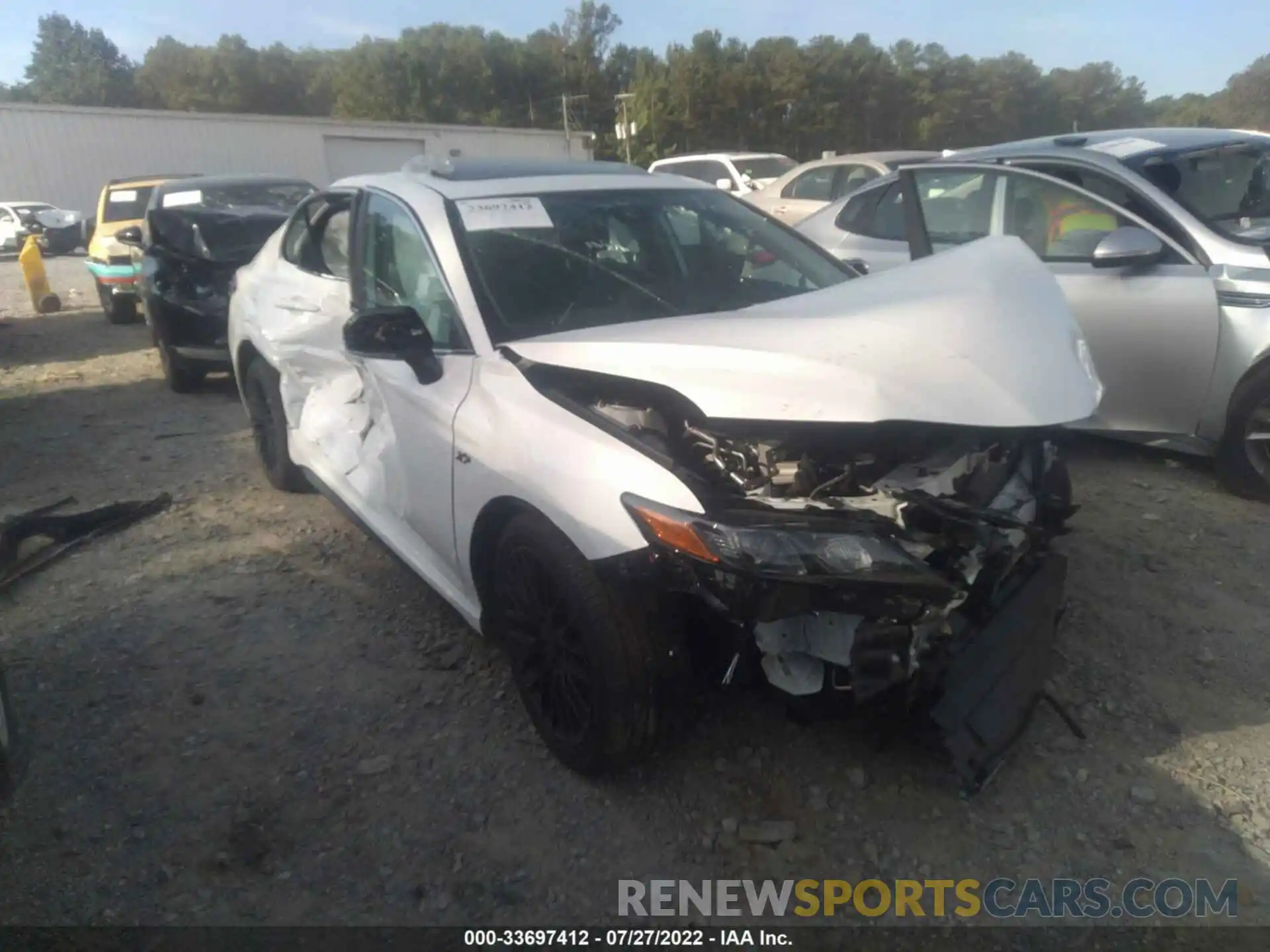 1 Photograph of a damaged car 4T1T11AK3NU632132 TOYOTA CAMRY 2022