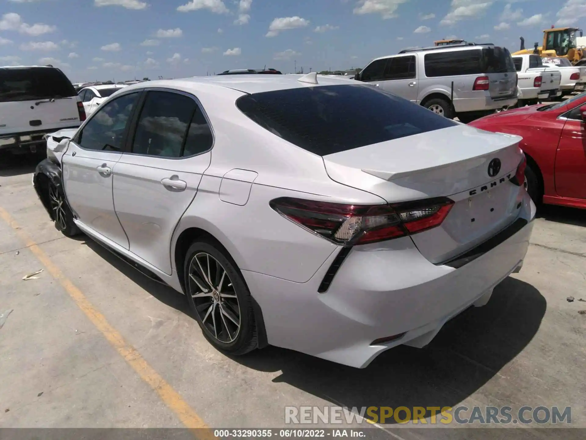 3 Photograph of a damaged car 4T1T11AK4NU006458 TOYOTA CAMRY 2022