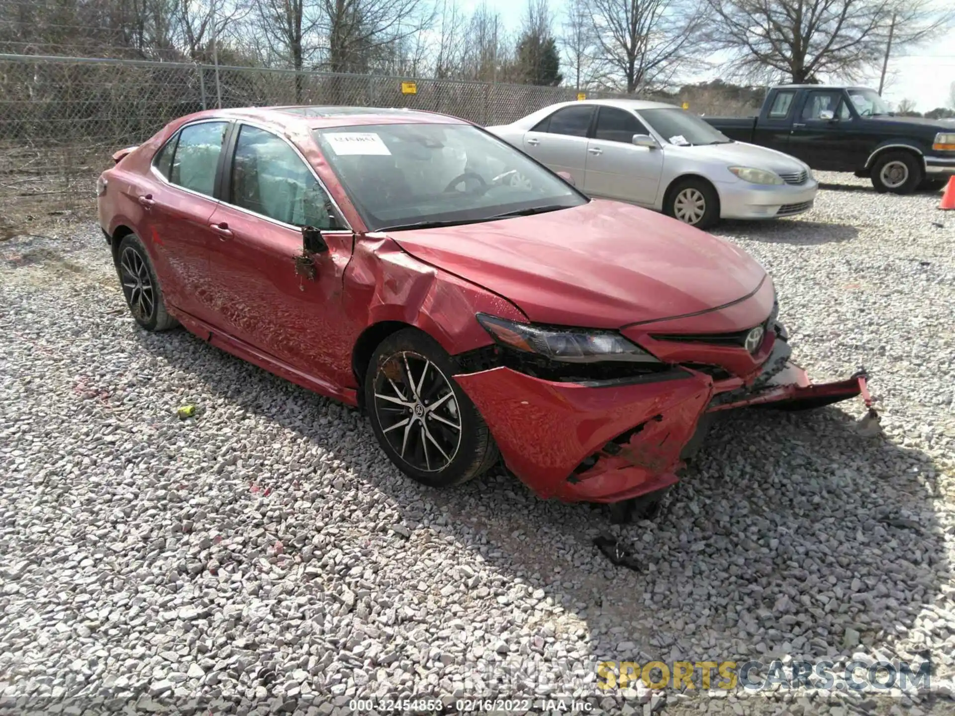 1 Photograph of a damaged car 4T1T11AK4NU025057 TOYOTA CAMRY 2022