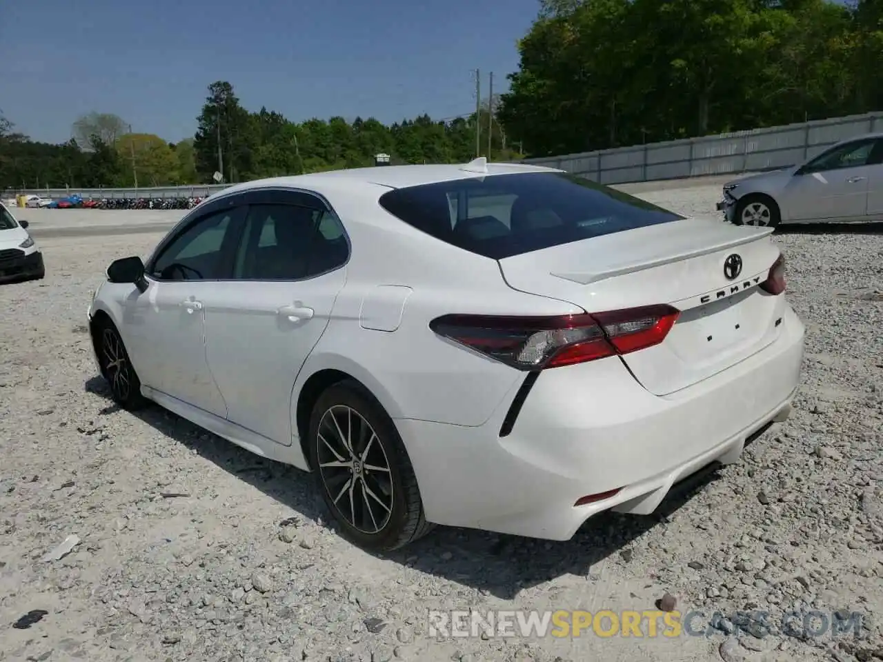 3 Photograph of a damaged car 4T1T11AK5NU638305 TOYOTA CAMRY 2022