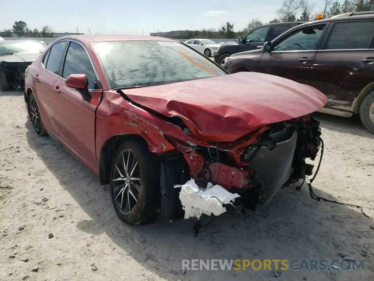 1 Photograph of a damaged car 4T1T11AK6NU499866 TOYOTA CAMRY 2022