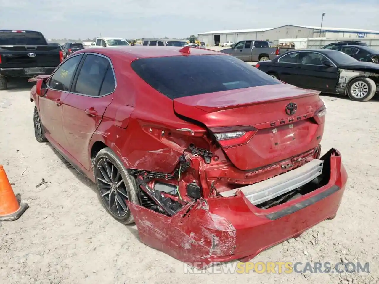 3 Photograph of a damaged car 4T1T11AK6NU499866 TOYOTA CAMRY 2022