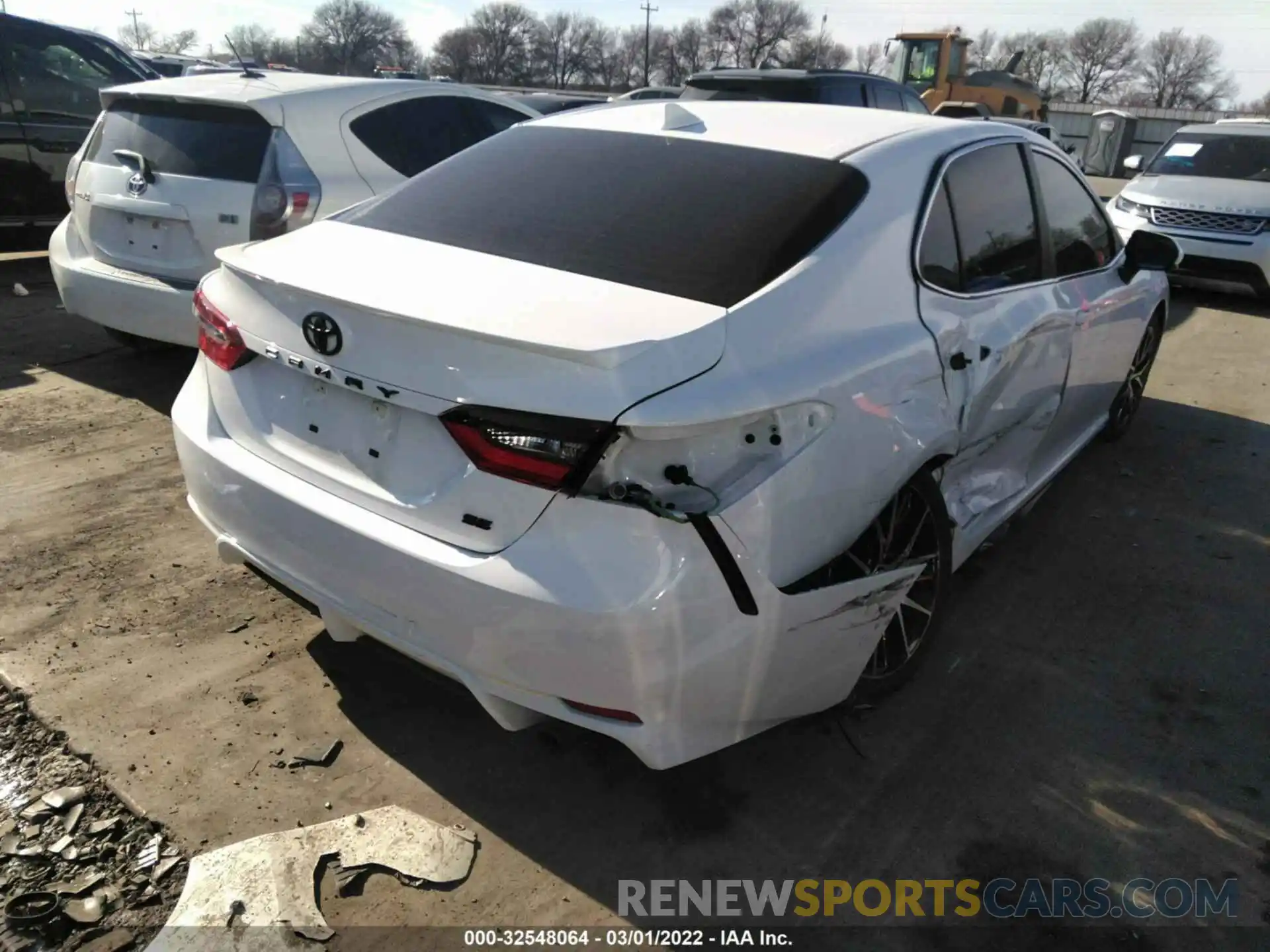 4 Photograph of a damaged car 4T1T11AK6NU624431 TOYOTA CAMRY 2022