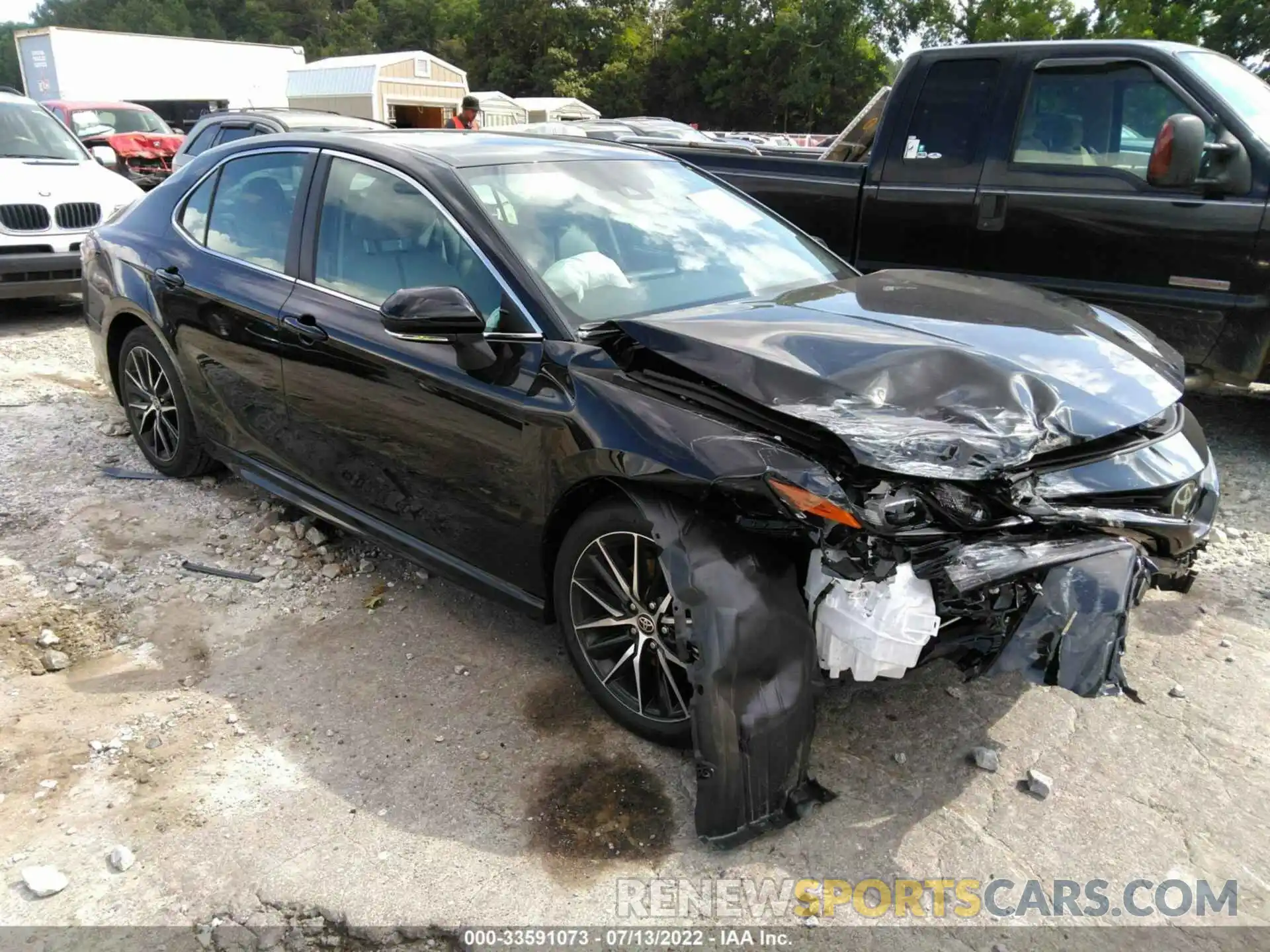 1 Photograph of a damaged car 4T1T11AK6NU706708 TOYOTA CAMRY 2022