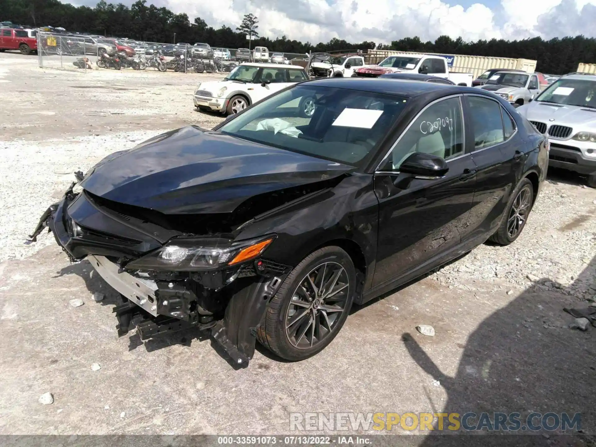 2 Photograph of a damaged car 4T1T11AK6NU706708 TOYOTA CAMRY 2022