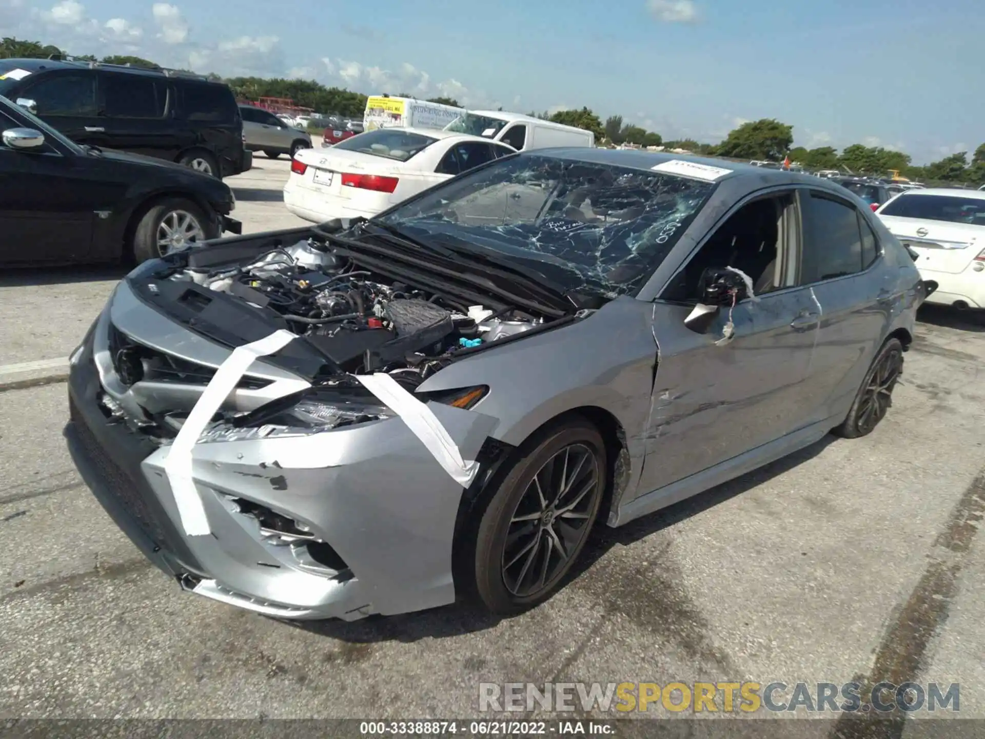 2 Photograph of a damaged car 4T1T11AK7NU040538 TOYOTA CAMRY 2022