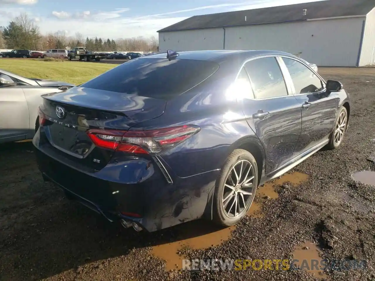 4 Photograph of a damaged car 4T1T11AK7NU630724 TOYOTA CAMRY 2022