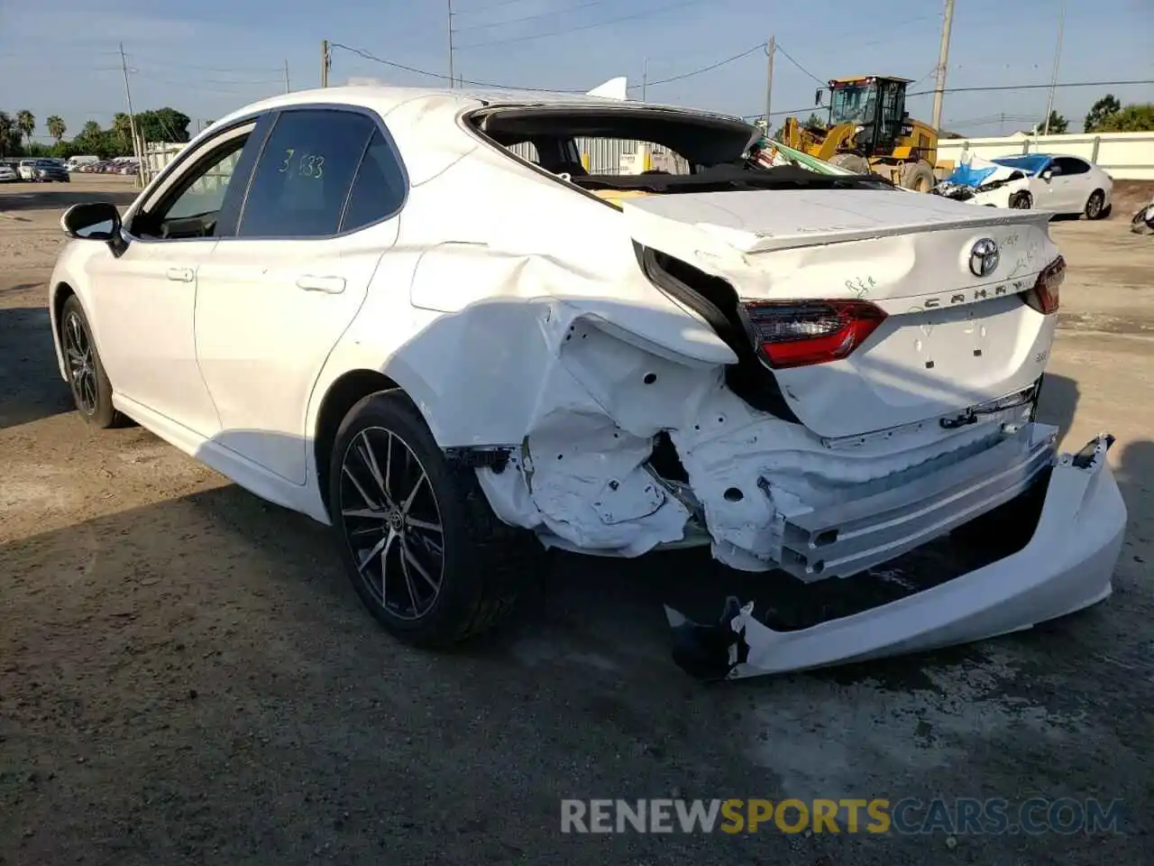 3 Photograph of a damaged car 4T1T11AK7NU637527 TOYOTA CAMRY 2022