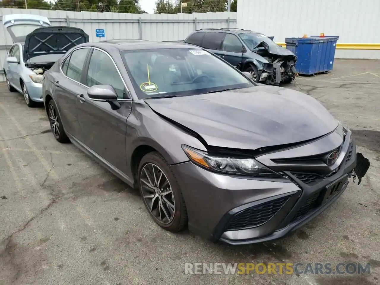 1 Photograph of a damaged car 4T1T11AK7NU657101 TOYOTA CAMRY 2022