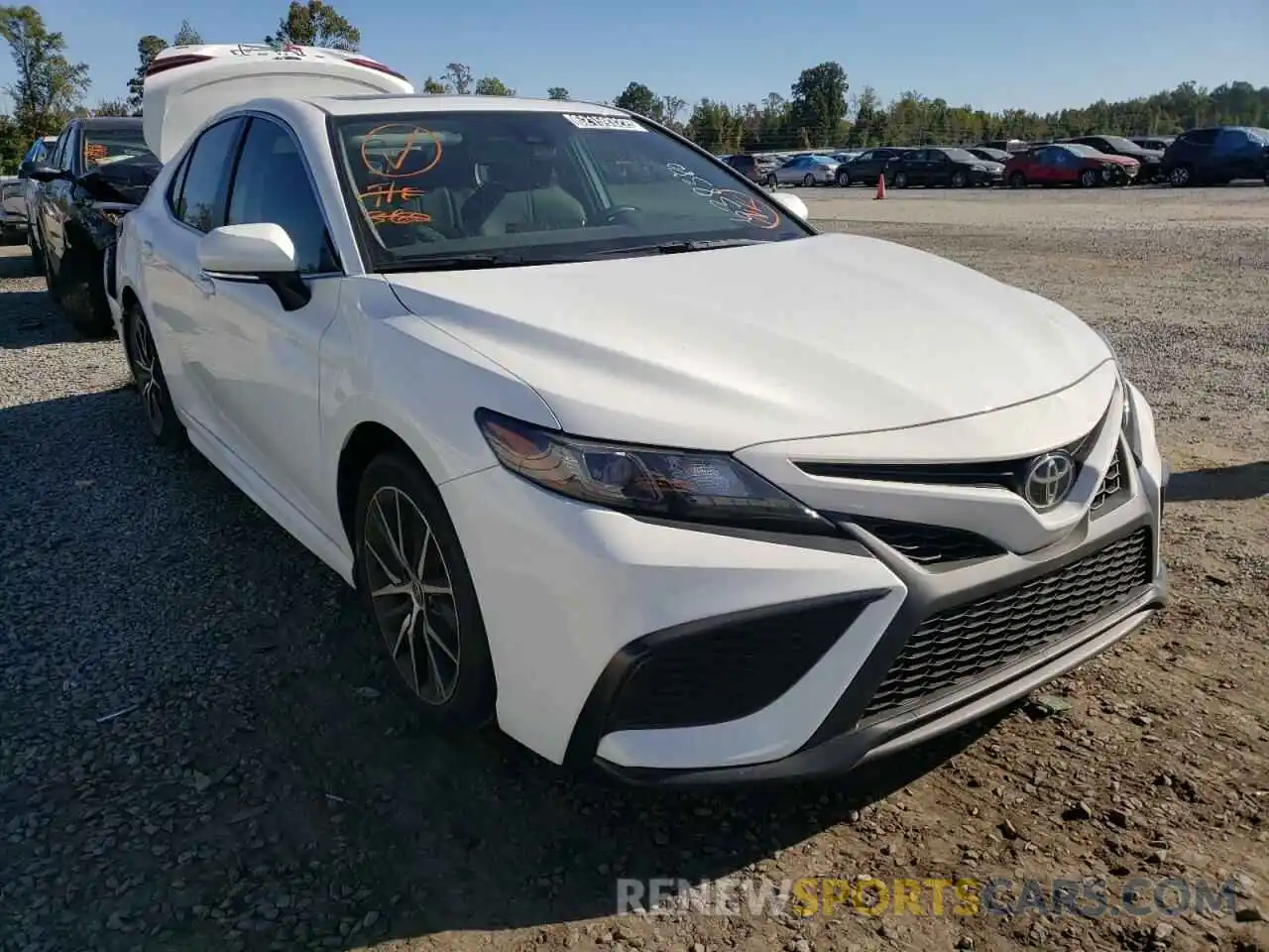 1 Photograph of a damaged car 4T1T11AK8NU638380 TOYOTA CAMRY 2022