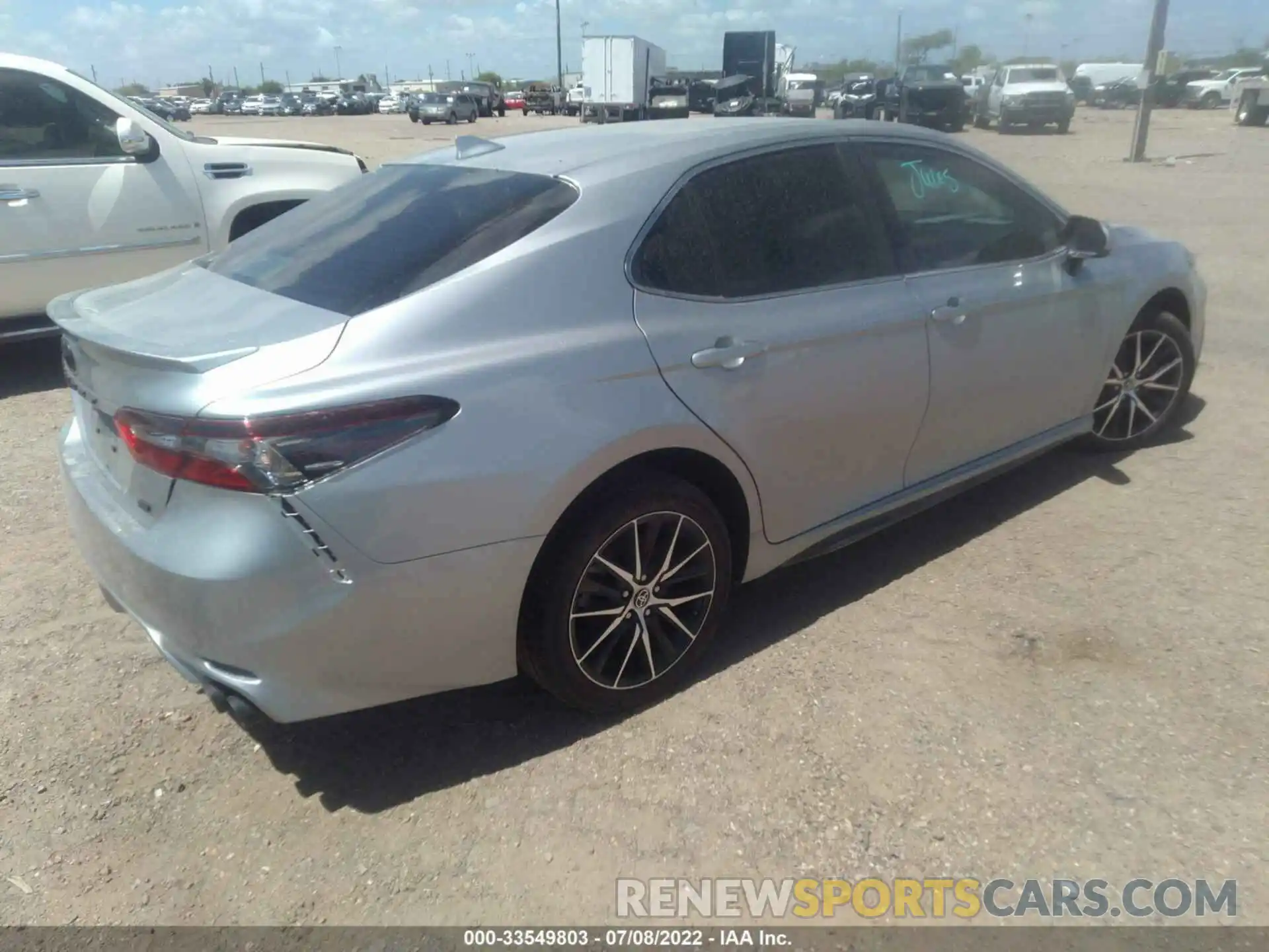 4 Photograph of a damaged car 4T1T11AK9NU045918 TOYOTA CAMRY 2022