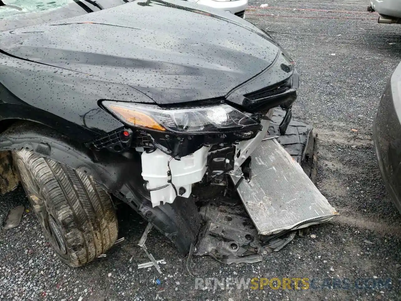 9 Photograph of a damaged car 4T1T11AK9NU052271 TOYOTA CAMRY 2022