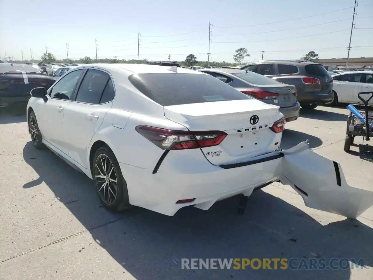 3 Photograph of a damaged car 4T1T11AK9NU618168 TOYOTA CAMRY 2022