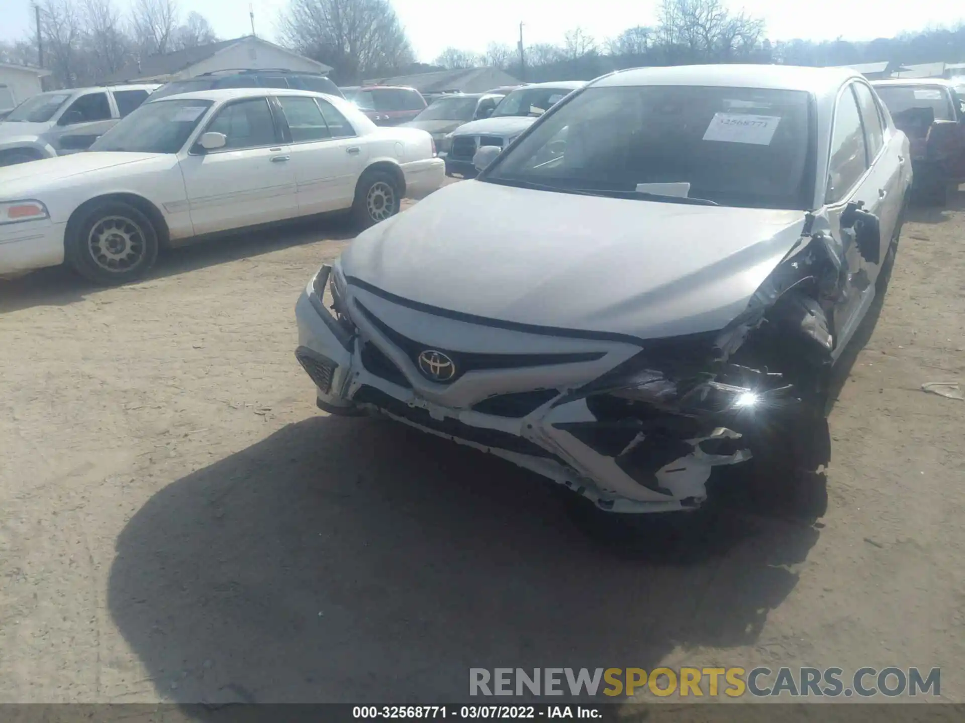 6 Photograph of a damaged car 4T1T11BK9NU049093 TOYOTA CAMRY 2022