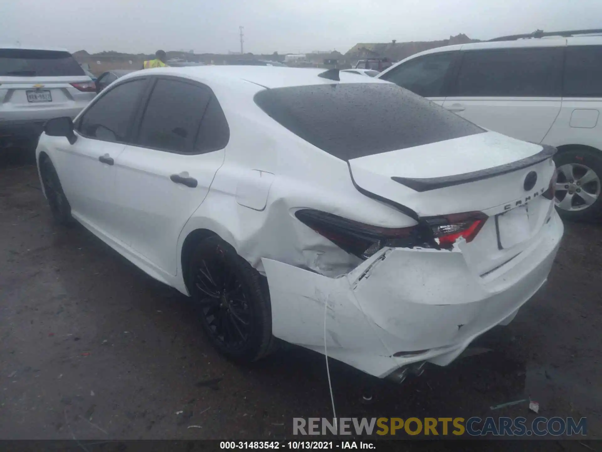 3 Photograph of a damaged car 4T1T31AK0NU032520 TOYOTA CAMRY 2022