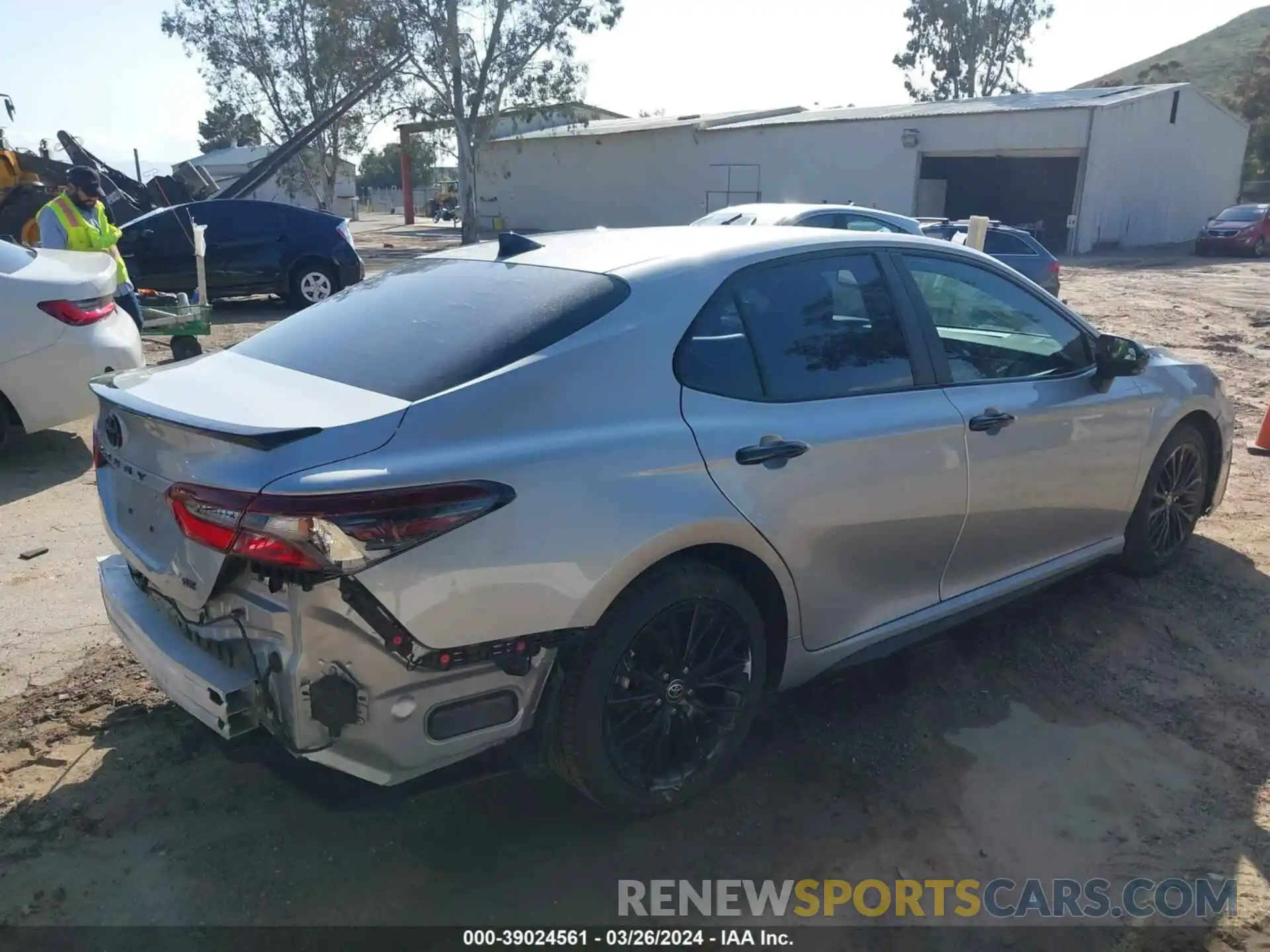 4 Photograph of a damaged car 4T1T31AK5NU033288 TOYOTA CAMRY 2022