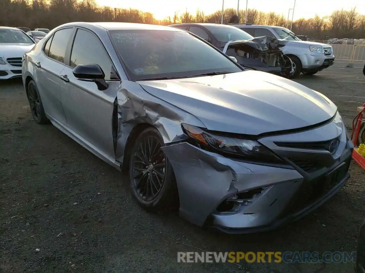 1 Photograph of a damaged car 4T1T31AKXNU033173 TOYOTA CAMRY 2022