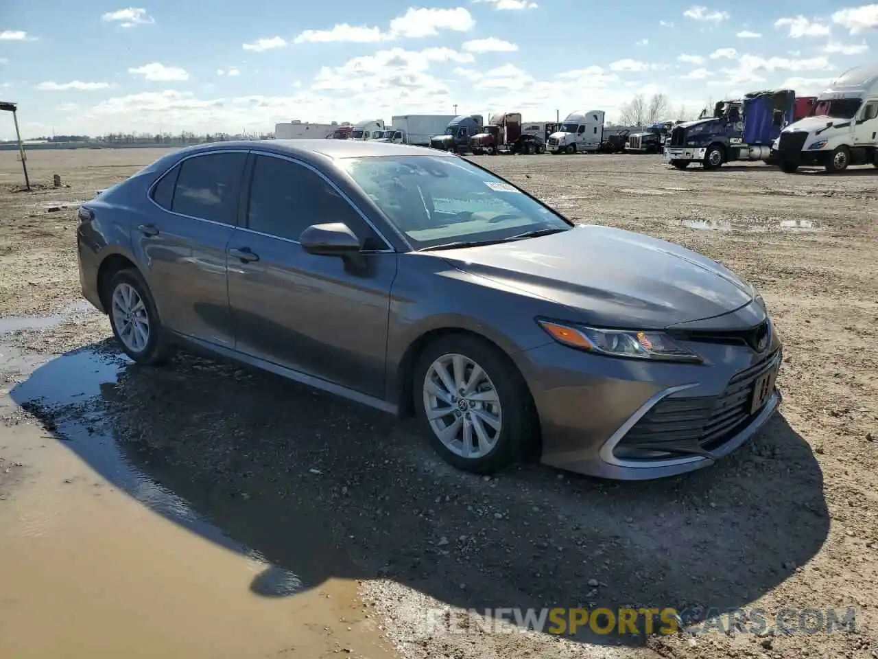 4 Photograph of a damaged car 4T1C11AK0PU089745 TOYOTA CAMRY 2023