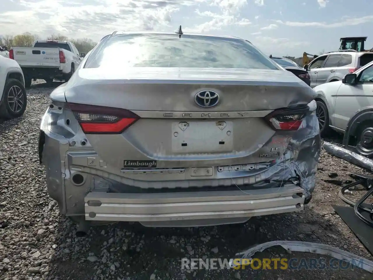 6 Photograph of a damaged car 4T1C31AK1PU616945 TOYOTA CAMRY 2023