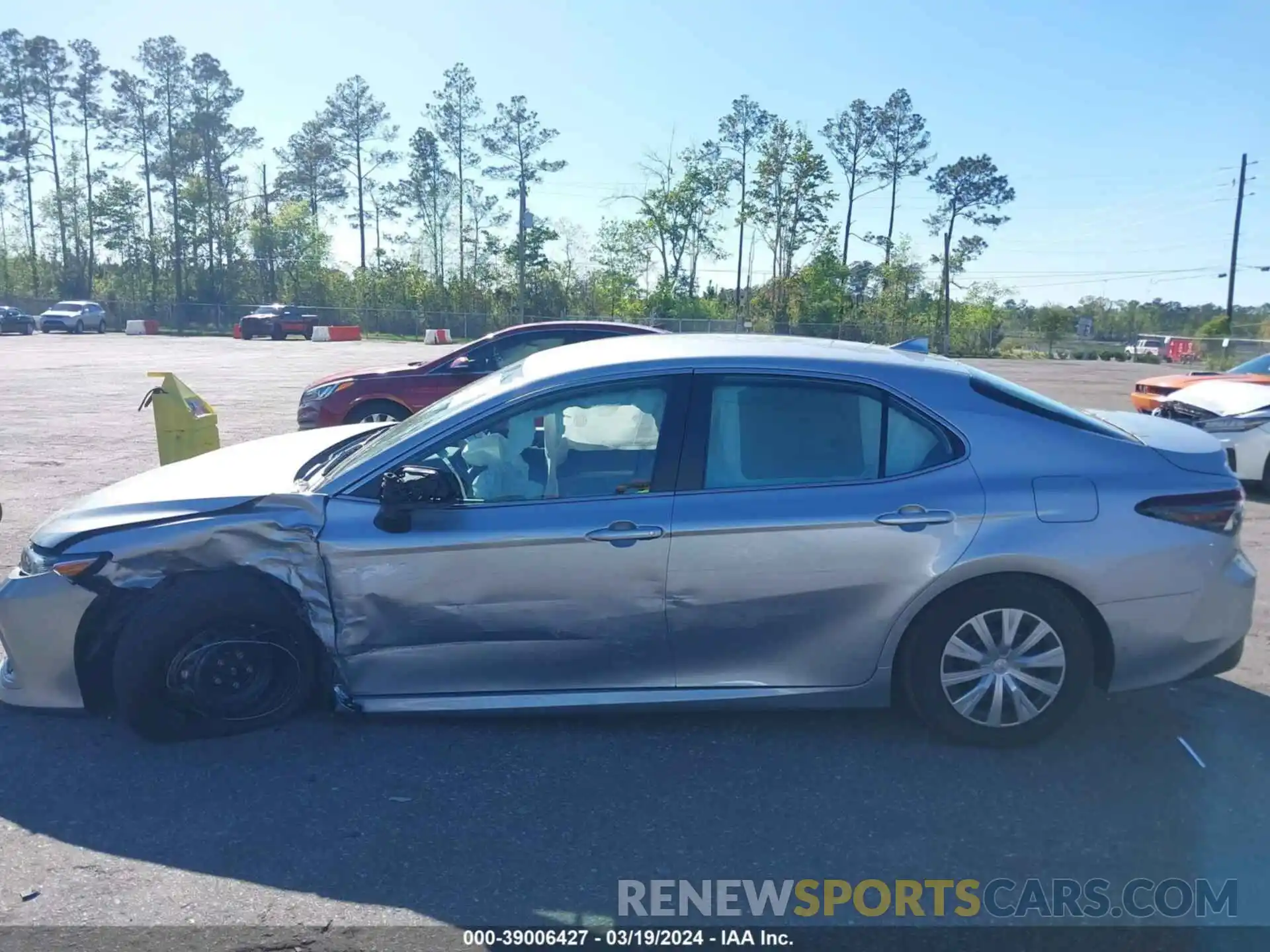 14 Photograph of a damaged car 4T1C31AKXPU049599 TOYOTA CAMRY 2023