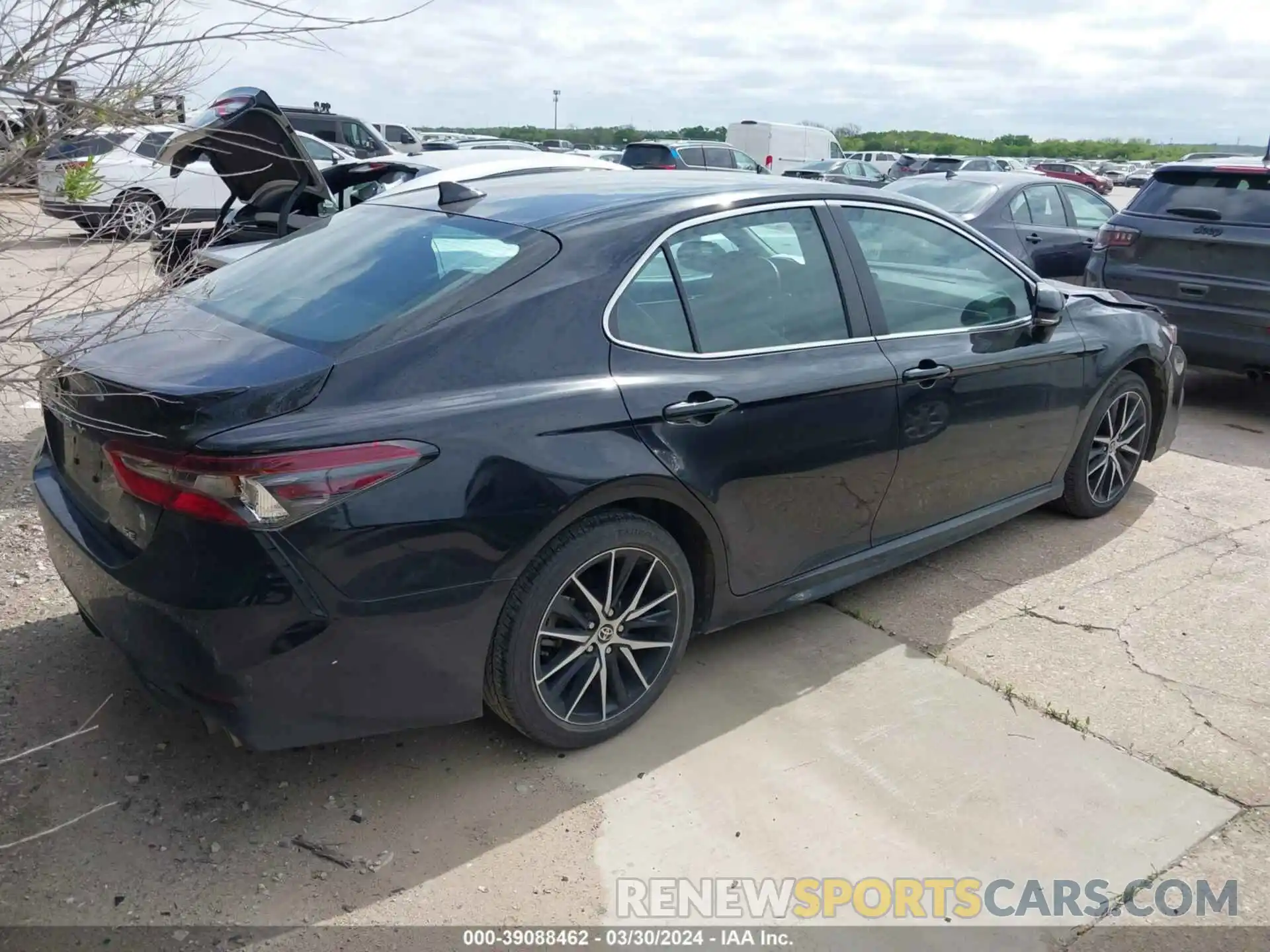 4 Photograph of a damaged car 4T1G11AK0PU769081 TOYOTA CAMRY 2023