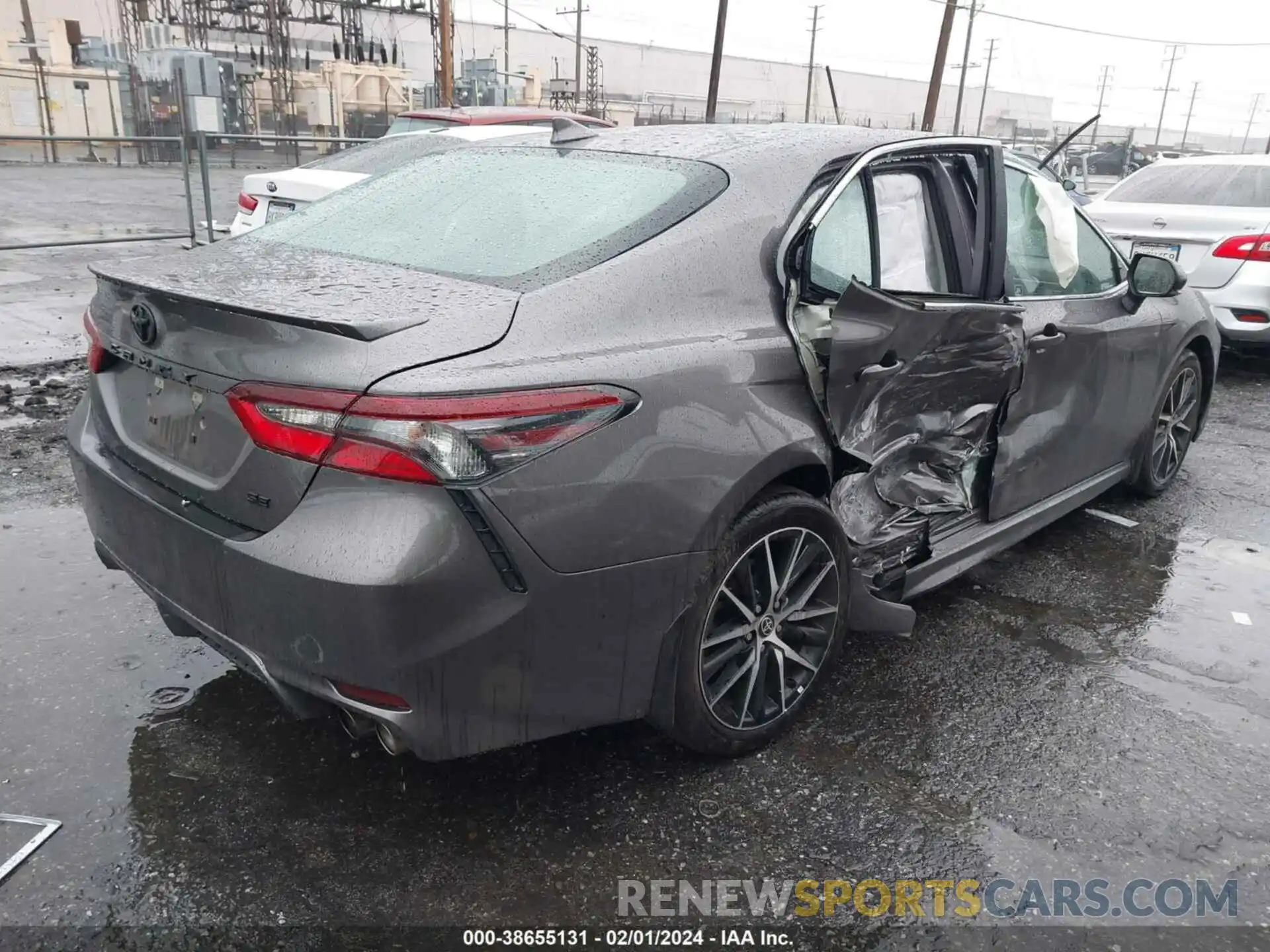 4 Photograph of a damaged car 4T1G11AK1PU828428 TOYOTA CAMRY 2023