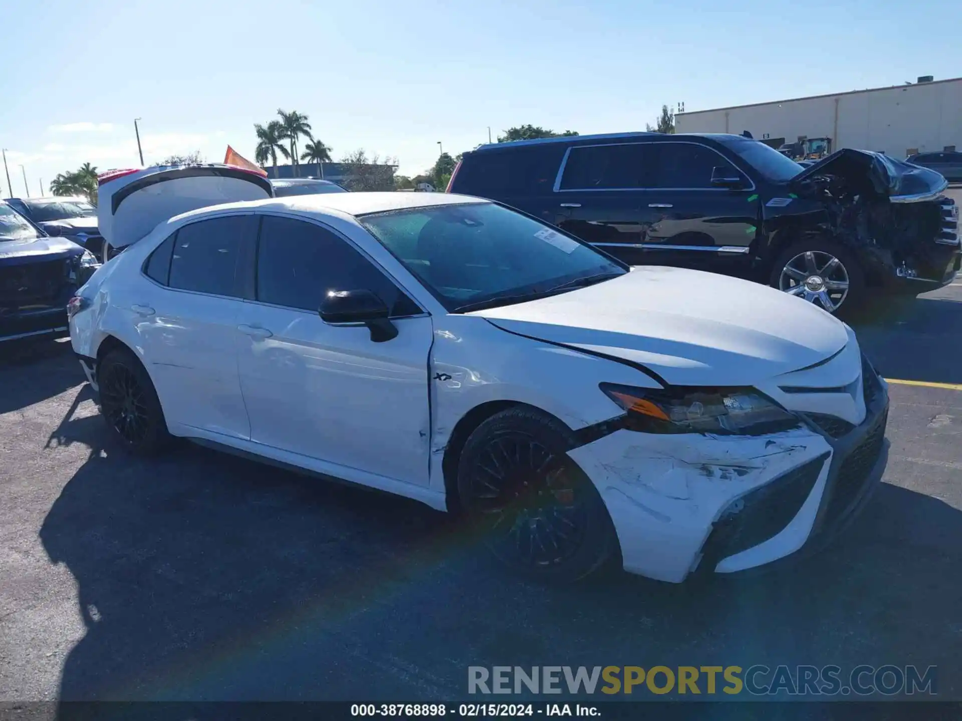 1 Photograph of a damaged car 4T1G11AK6PU776701 TOYOTA CAMRY 2023