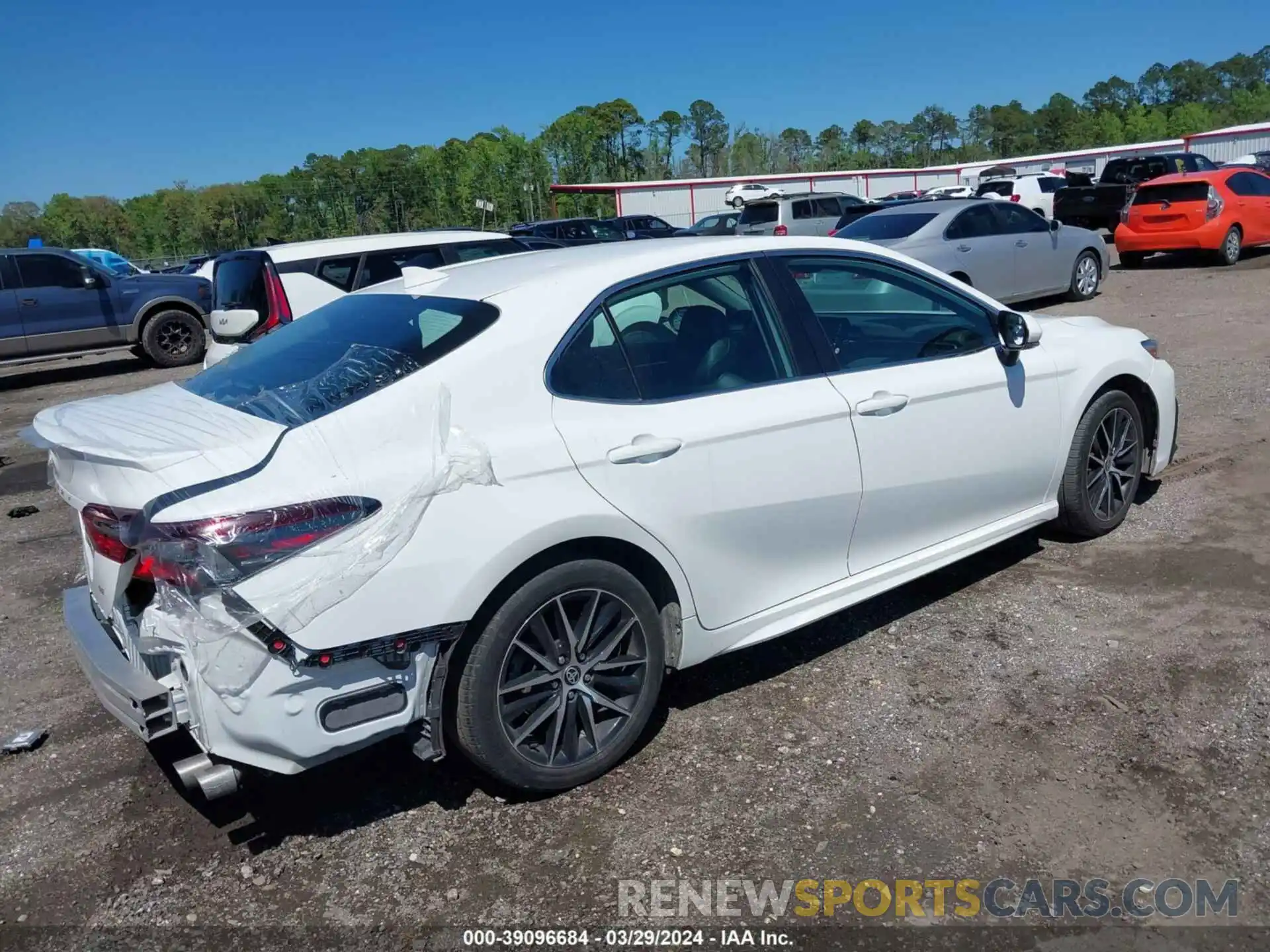 4 Photograph of a damaged car 4T1G11AKXPU737321 TOYOTA CAMRY 2023