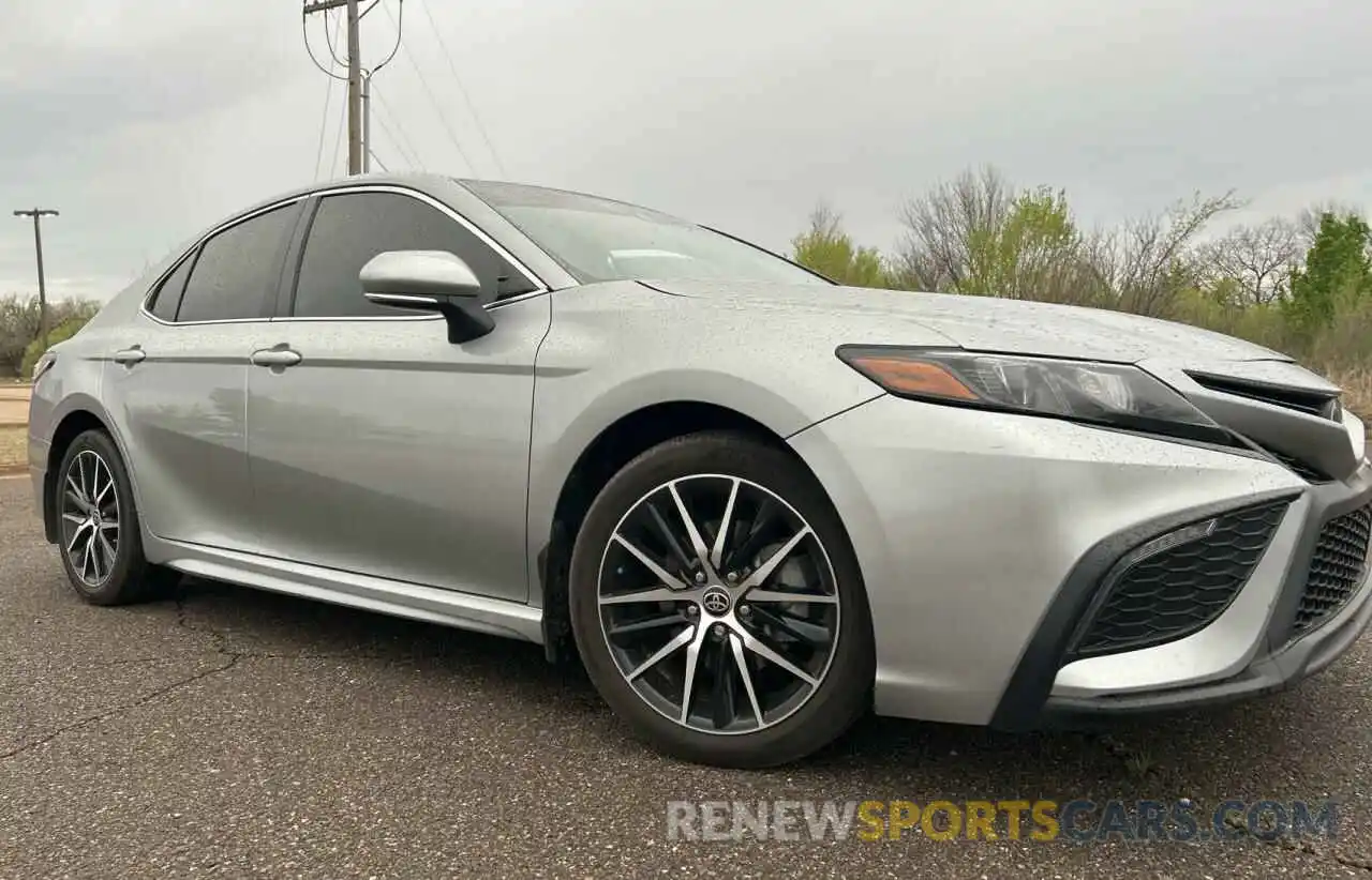 1 Photograph of a damaged car 4T1G31AK5PU604525 TOYOTA CAMRY 2023