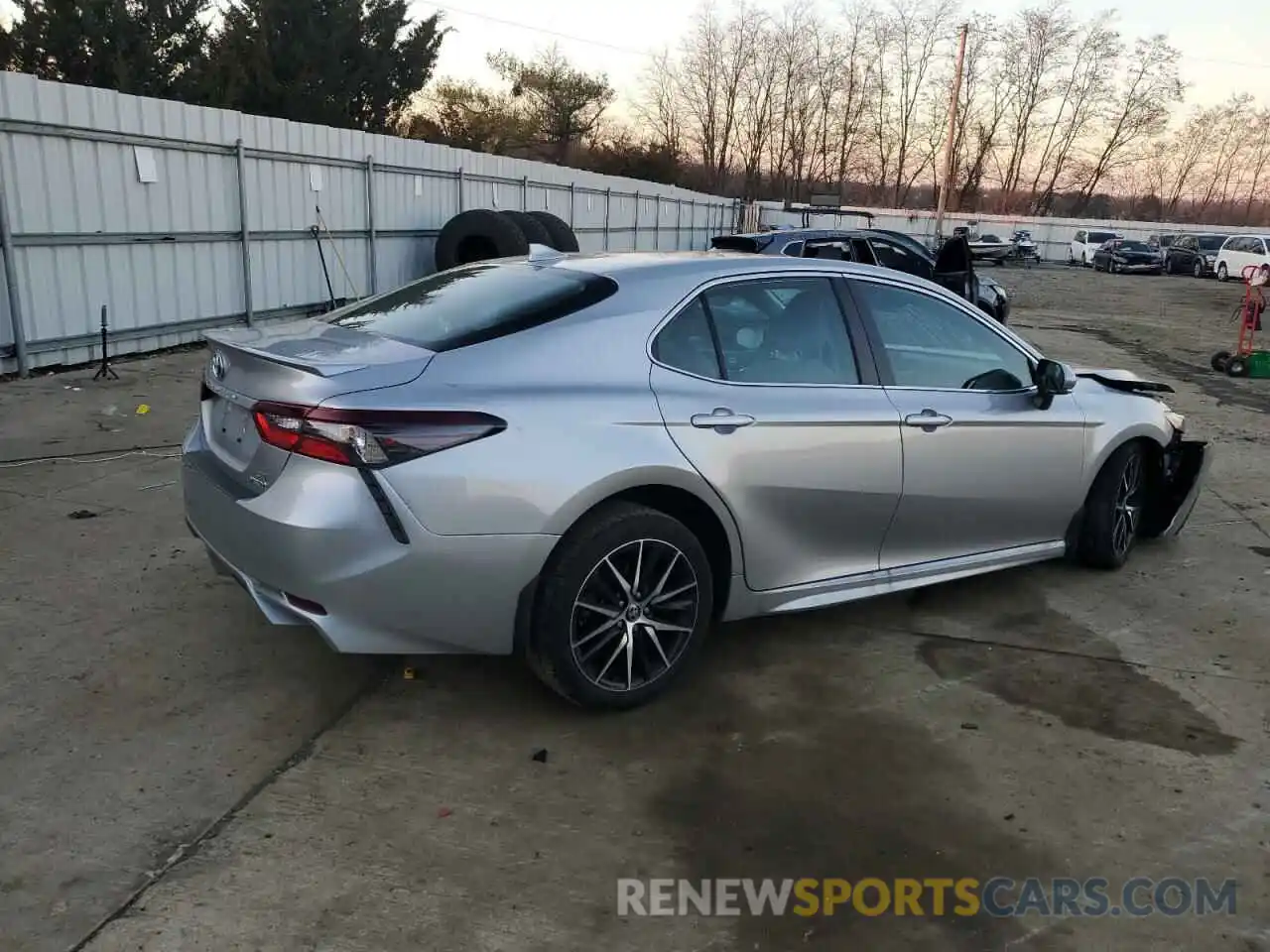 3 Photograph of a damaged car 4T1G31AK8PU601702 TOYOTA CAMRY 2023