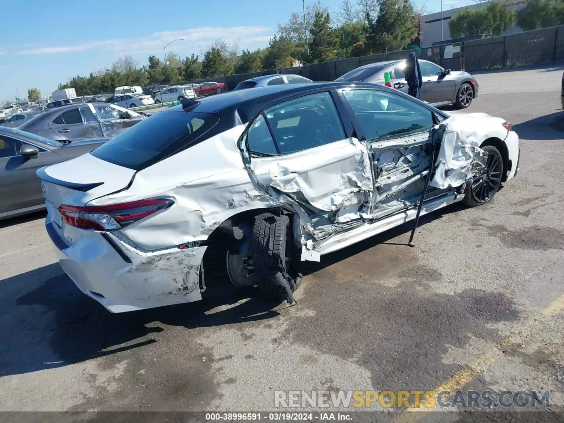 4 Photograph of a damaged car 4T1K31AK0PU051003 TOYOTA CAMRY 2023