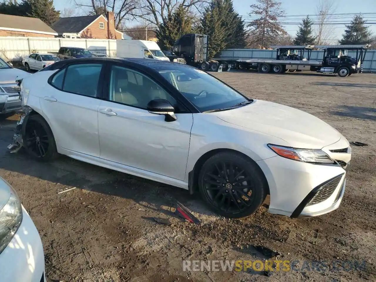 4 Photograph of a damaged car 4T1KZ1AK7PU074941 TOYOTA CAMRY 2023