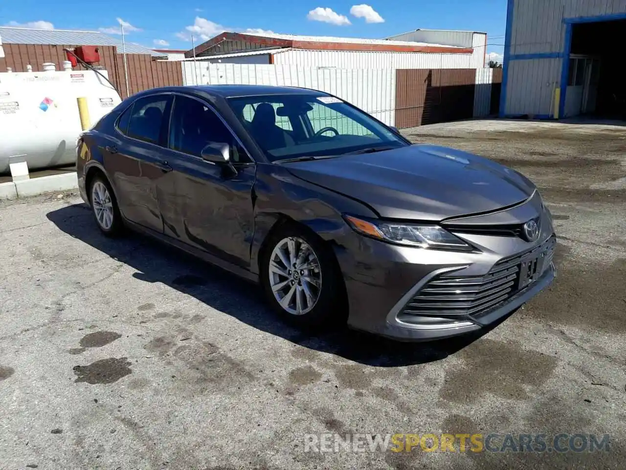 4 Photograph of a damaged car 4T1R11AK0PU132961 TOYOTA CAMRY 2023