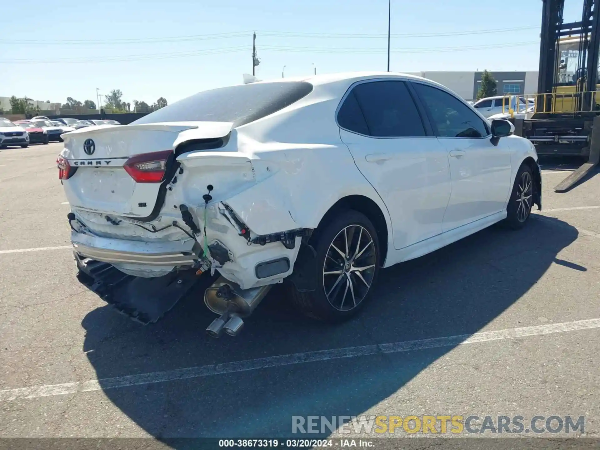 4 Photograph of a damaged car 4T1T11AK4PU170263 TOYOTA CAMRY 2023