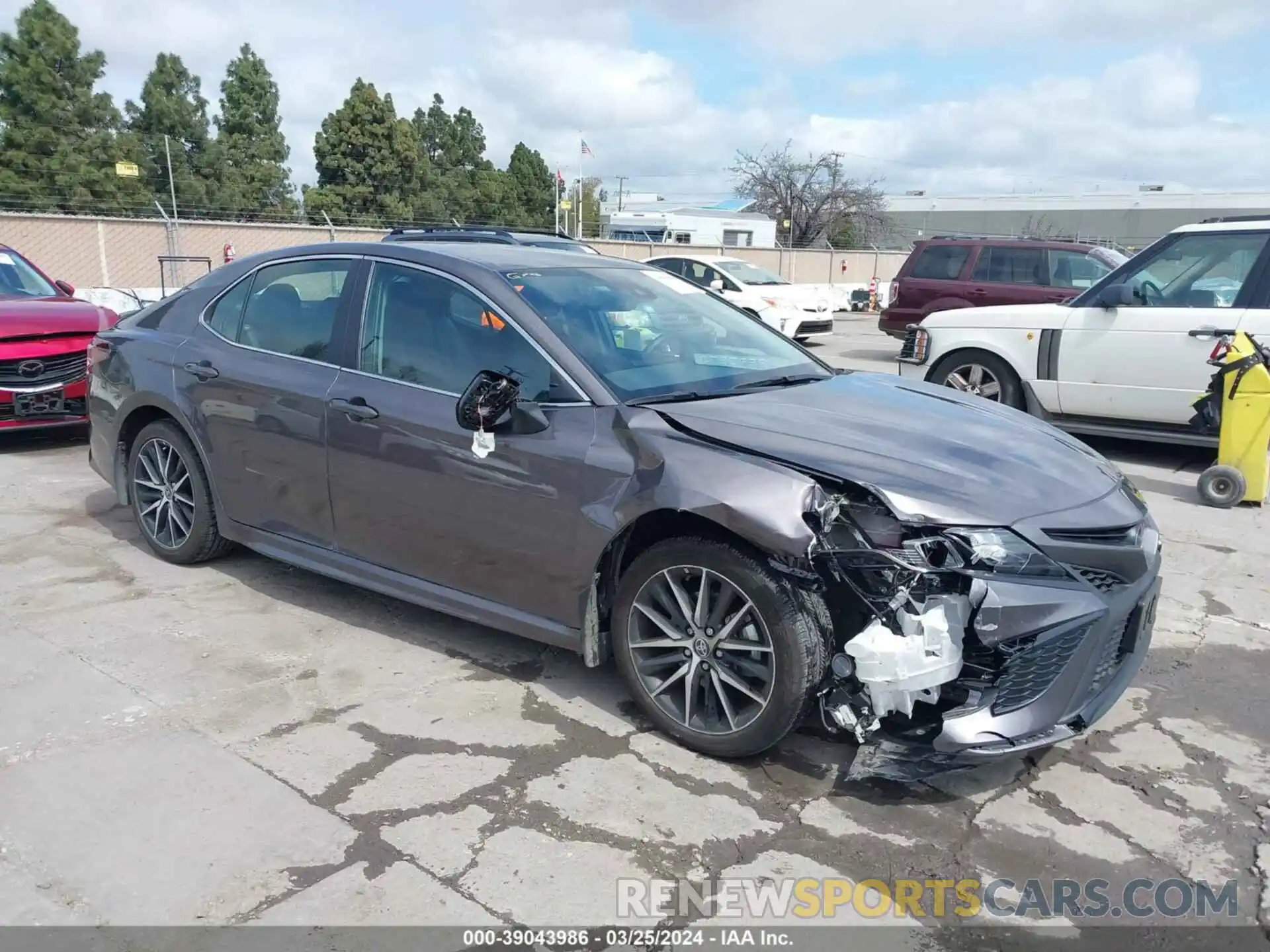 1 Photograph of a damaged car 4T1T11AK9PU772267 TOYOTA CAMRY 2023