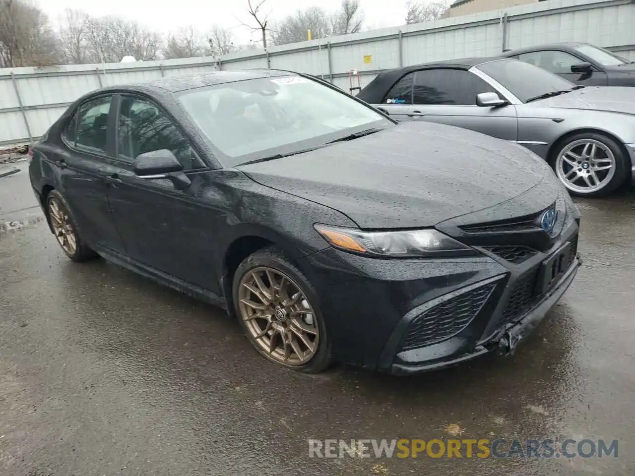 4 Photograph of a damaged car 4T1G31AK1RU060219 TOYOTA CAMRY 2024